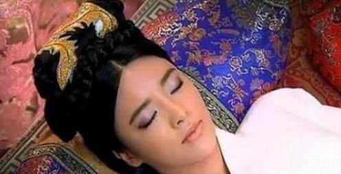 史上第一个被追封的皇后,三个最美的成语因她而产生!