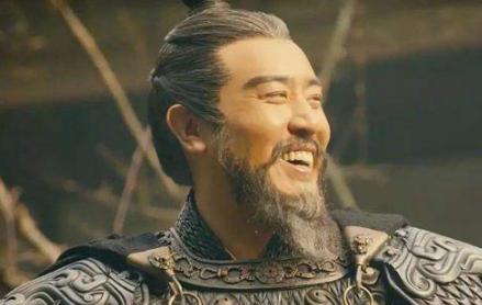 关羽眼高于顶,三国之中只有这两人能让他敬佩!