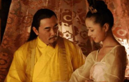 皇帝强纳太子妃,父子反目成仇太子弑君夺位!