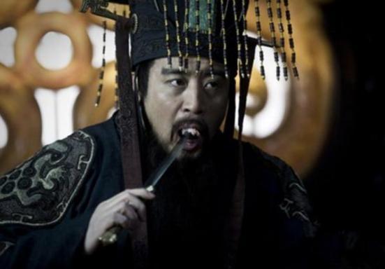 秦始皇身边两个最重要的女性，除了他母亲还有个是谁