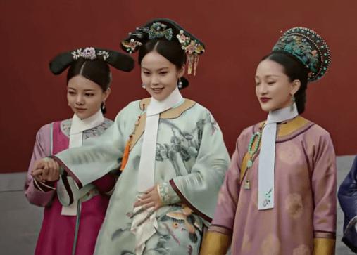 颖贵妃无儿无女,却因抚养乾隆的幼子封贵妃