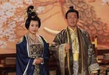 人品学识一流，历三朝四帝，辅导的太子无一转正，被戏称太子杀手