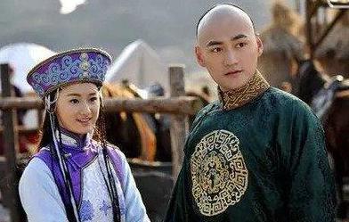 康熙唯一一个不是太子却葬入皇陵的皇子,可见康熙对他有多喜爱