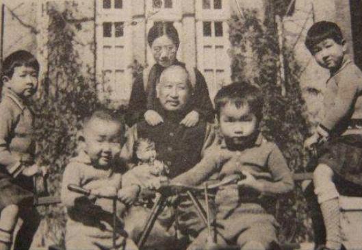 她不在身边,傅雷就没法工作