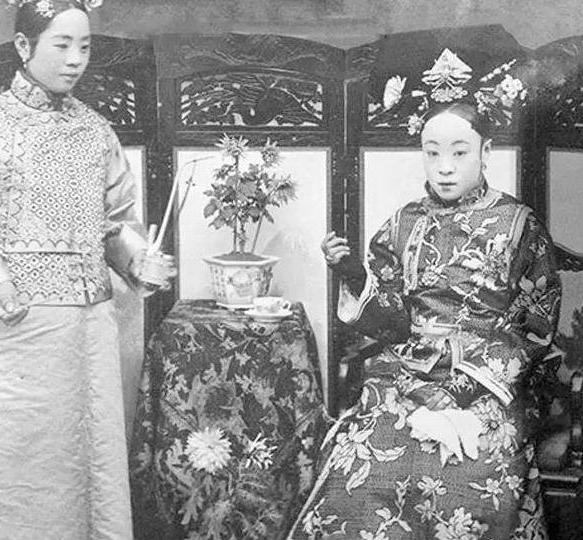 清朝军机大臣荣禄之女 溥仪的生母苏完瓜尔佳·幼兰简介