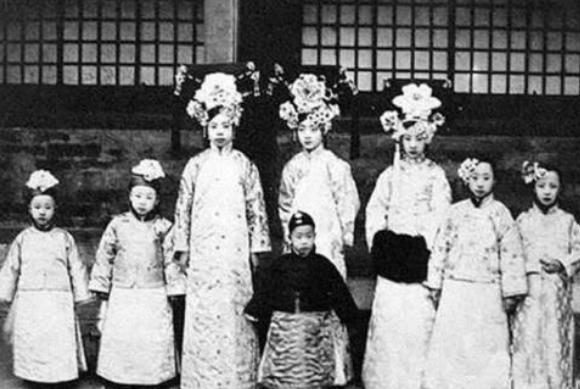 和裕皇贵妃刘佳氏儿女双双早逝,苦了大半辈子