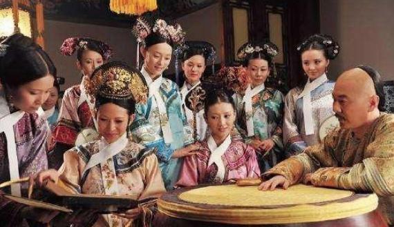 清朝后宫里的妃子，除了伺候皇帝其他时间都在干什么