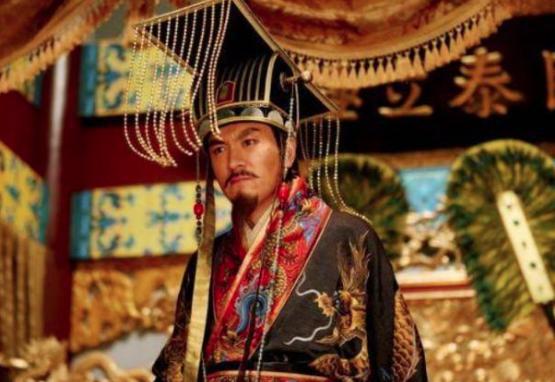 他历经三朝皇帝,扶立两朝皇帝成为一代名相