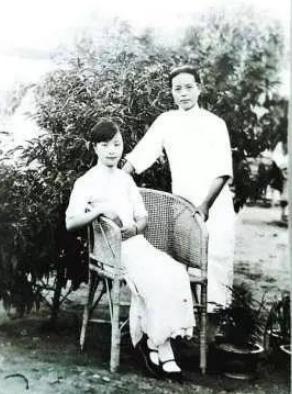 她出生豪门嫁戏子,为何一生坎坷