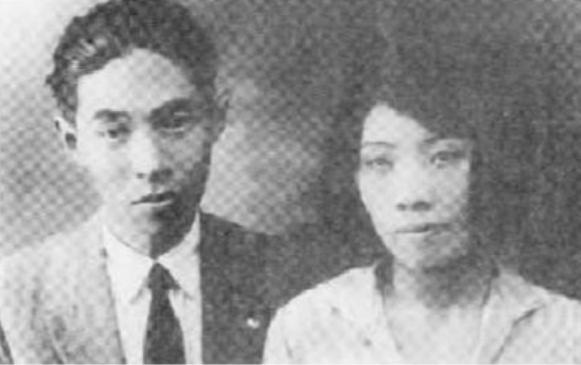 秦德君简介：长期从事革命活动