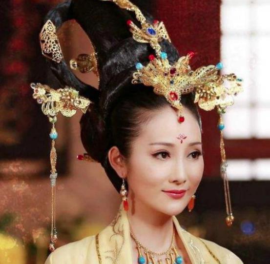 上官婉儿的传奇人生,从巾帼宰相到皇妃,最后被处死