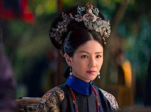 成贵妃：刚入宫就连升三级，之后又连降三级