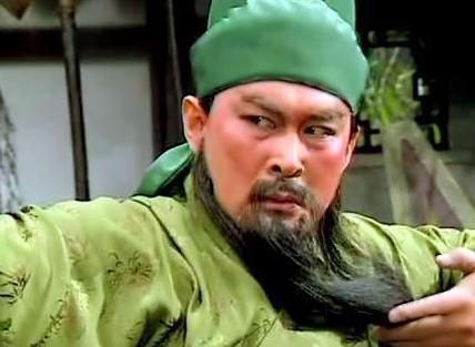 关羽到底有什么优点呢 为何曹操如此的欣赏他呢