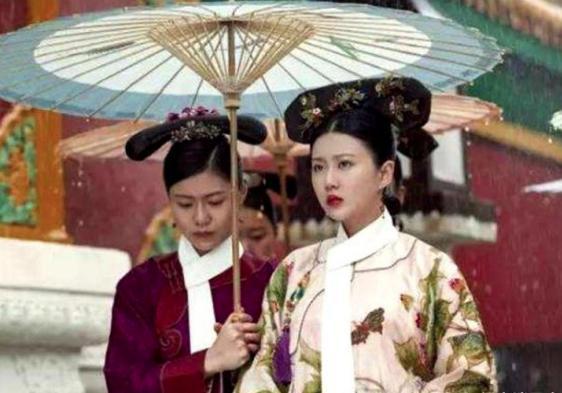 她是令妃的好闺蜜庆妃,抚养了嘉庆被封皇贵妃