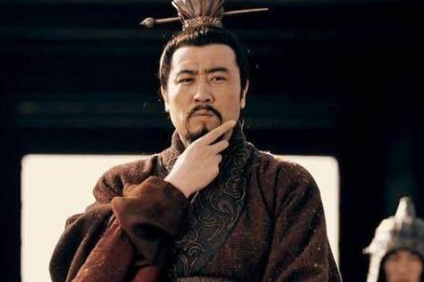 懂得示弱是生存下去的高级谋略!刘备的隐忍成长奋斗史!