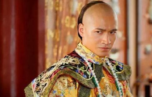 雍正当亲王是和蔼可亲，为何登上皇位之后性情大变