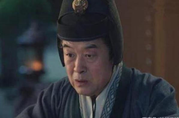 东汉末年军阀韩遂,马超都不得不巴结讨好他