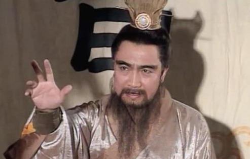 同样是“挟天子令诸侯”,曹操和董卓为何一个胜一个败
