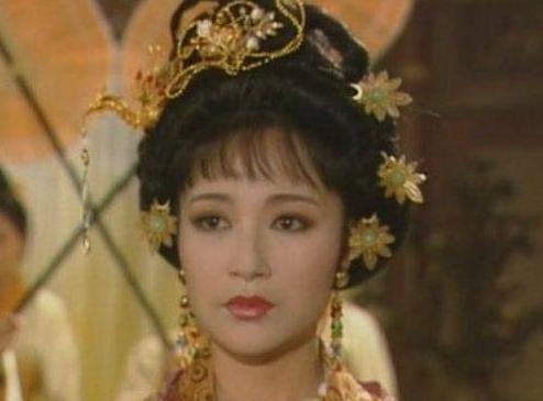 唐高宗在位时，荣国夫人处于什么样的地位