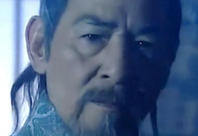 铁掌帮上任帮主上官剑南是抗金名将韩世忠部下的将领，他死后，铁掌帮就开始助纣为虐！