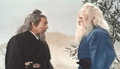 铁掌帮上任帮主上官剑南是抗金名将韩世忠部下的将领，他死后，铁掌帮就开始助纣为虐！