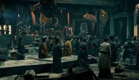 “郭嘉不死,卧龙不出”前面是什么