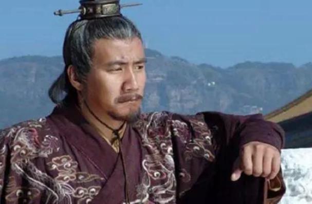 马皇后出殡时大雨倾盆朱元璋大怒,一位和尚说了一句话救了在场人