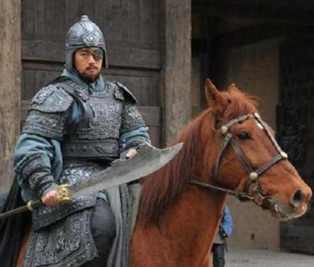 夏侯惇与关羽单挑谁更厉害 要不是他的话,武圣的地位应该换人了