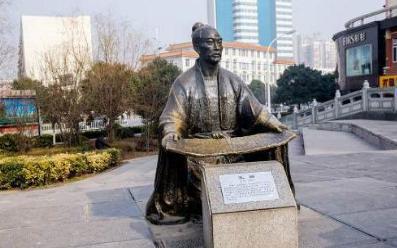 他是东汉末年名士 他的死完全出于自己的狂妄自大