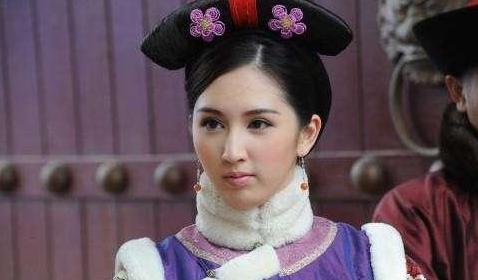 玫贵妃是除了慈禧之外另一位为咸丰帝生下儿子的女儿，活55岁善终