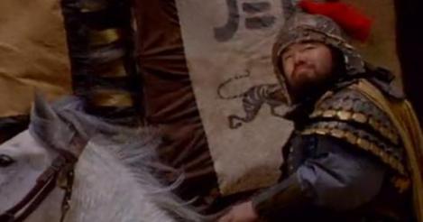 正史上的关羽只斩了一个名将,打了一次胜仗!