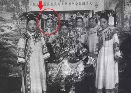 她是慈禧的御前宫女 人长得美还精通八国语言