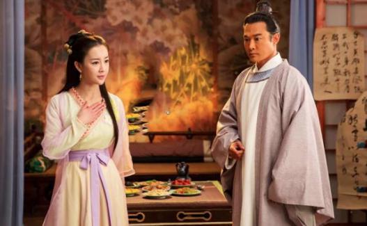她克死七个丈夫无人敢娶，最后卖身为奴，孙子竟成了皇帝