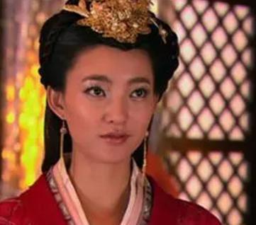 农妇离婚进皇宫,最后竟做了皇太后