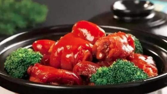 朱元璋想用一道菜给沈万三治罪,他说了三个字却逃过一劫