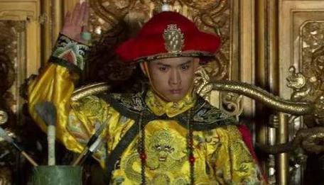 此人怕老婆怕糊涂了，给乾隆写了一封信，乾隆看后说：凌迟处死吧