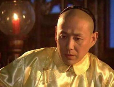 佟佳氏管理后宫八年,当了一天皇后就去世了