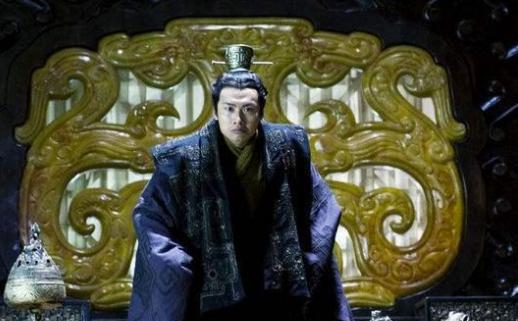 两个相似的王朝,两个相似的亡国之君!在临死时却有不一样的表现!