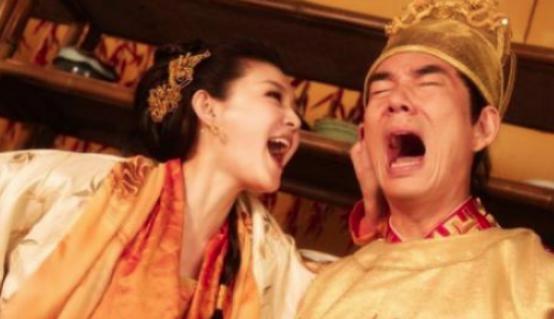 唐朝最可悲的皇帝李显,,一生被三个女人玩弄