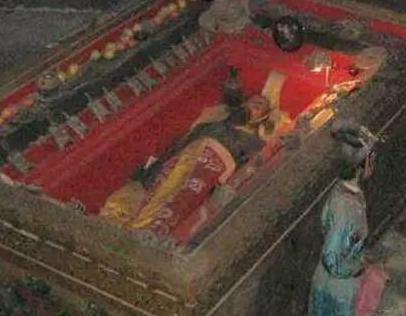 秦始皇已经死了两千多年了 他的尸体究竟有没有腐烂呢