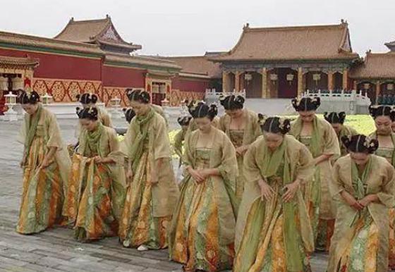 窦建德本可以争天下,却因身边小人兵败身死