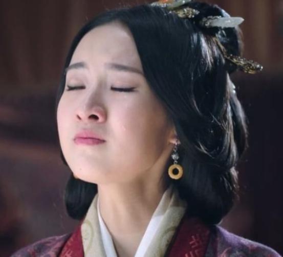 汉献帝:汉朝最窝囊皇帝,被逼娶曹操的7个女儿