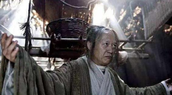 明朝史上穷死的一位皇帝,打仗还要和大臣借钱