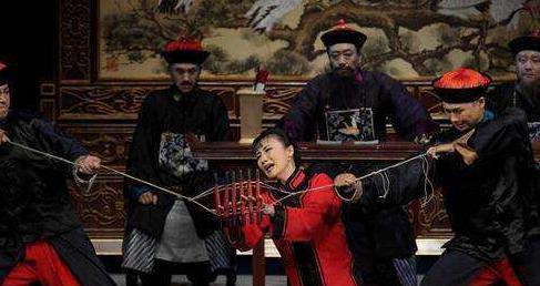 杨乃武与小白菜是什么关系