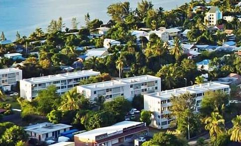 留尼汪是属于法国吗