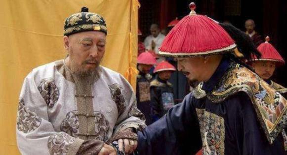 清朝大臣尹嘉铨:70岁被赐死,行刑前吃肉喝酒被乾隆免罪
