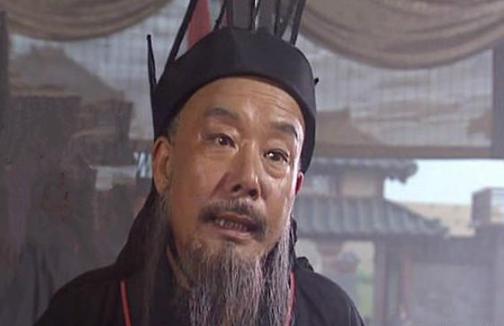 此人喝酒误事差点被刘备杀掉,诸葛亮极力担保说其是“社稷之器”