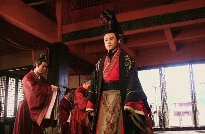 皇帝喝醉酒,错抱了一个宫女,给天下带来一个千古名君