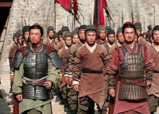 汉朝最热血的一场战争,13人坚守城池最终被接回家