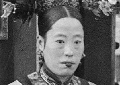 历史上的隆裕皇后是什么样的